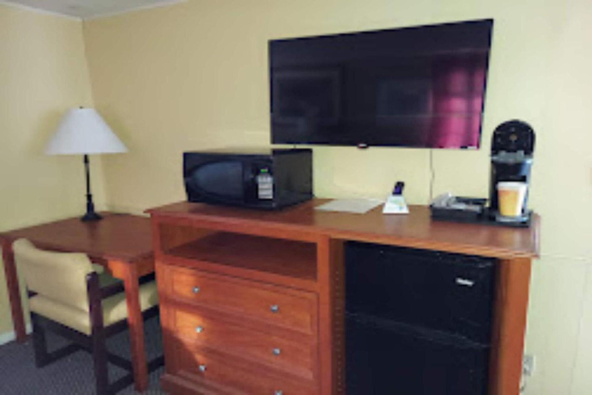 Colonial Inn Extended Stay By Oyo New Ulm Екстер'єр фото
