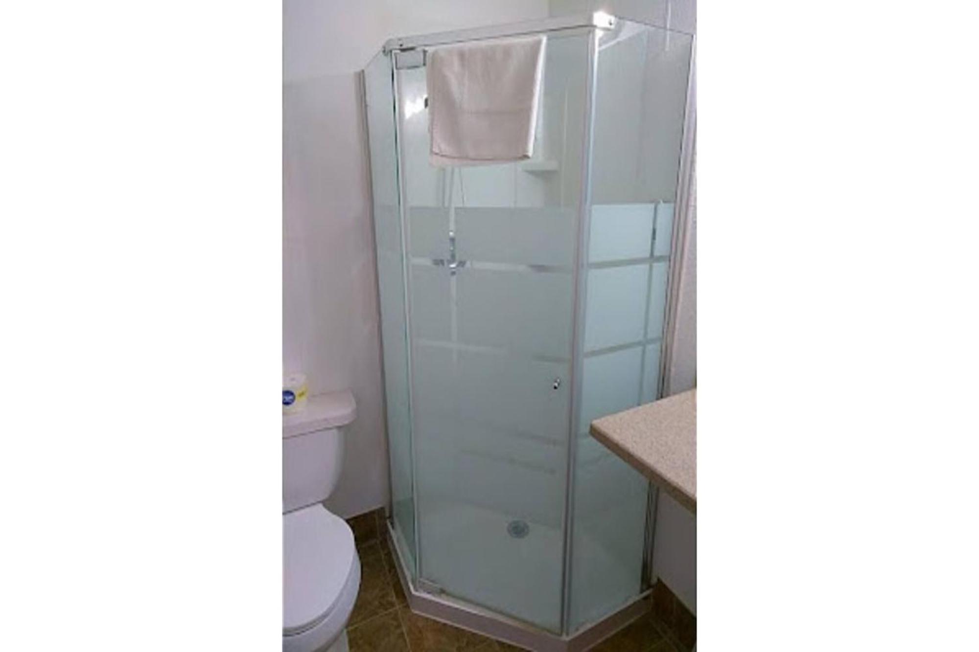 Colonial Inn Extended Stay By Oyo New Ulm Екстер'єр фото